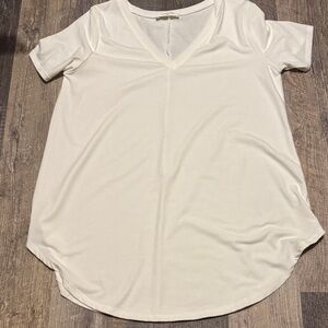 Zenana Outfitters Cream V-Neck Top